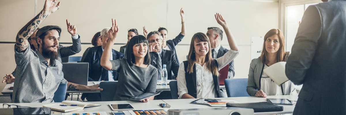 Lack of Training in Real Estate photo of real estate agents struggling with no training
